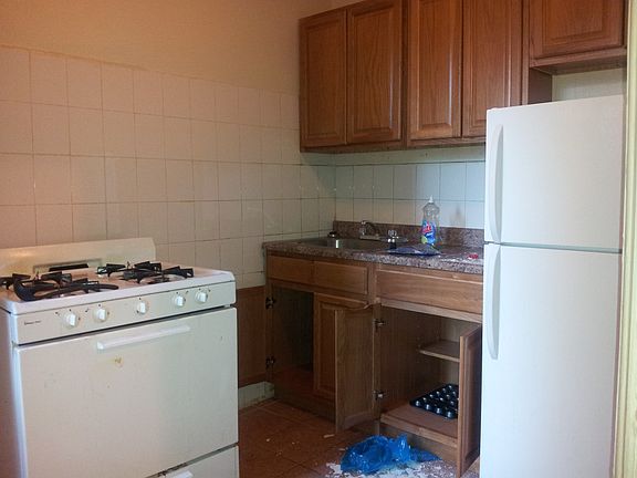 2nd image of 610 Flatbush Ave APT 2B