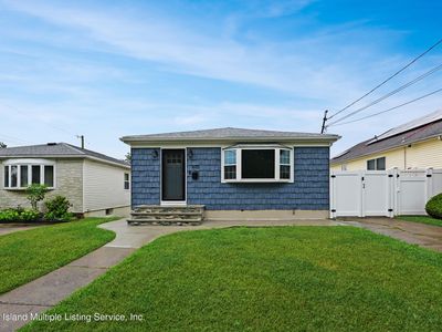 300 Katan Ave, Staten Island, NY, 10308