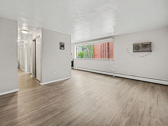 3rd image of 1262 Columbine St APT 201
