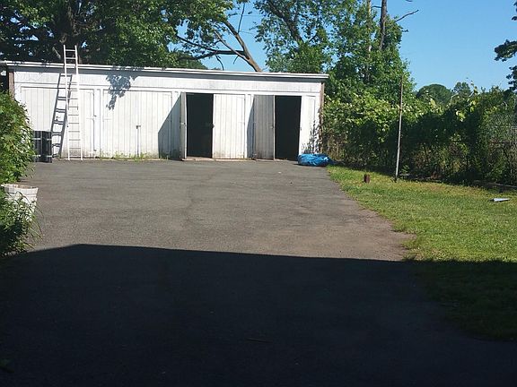 4th image of 212 Kimberly Ave #3