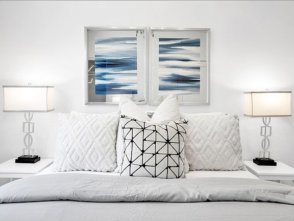5th image of 5855 Vineland Ave #1