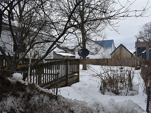 2nd image of 5441 Baldwin St