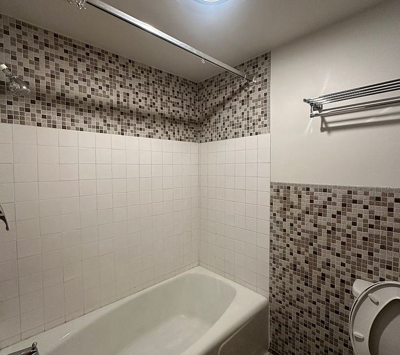 2nd image of 101 N Mission St #111