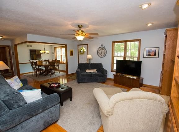 3rd image of 51780 Winding Waters Ln #L