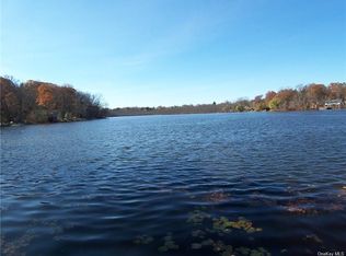 3300 Baker Hwy #14, Mohegan Lake, NY 10547