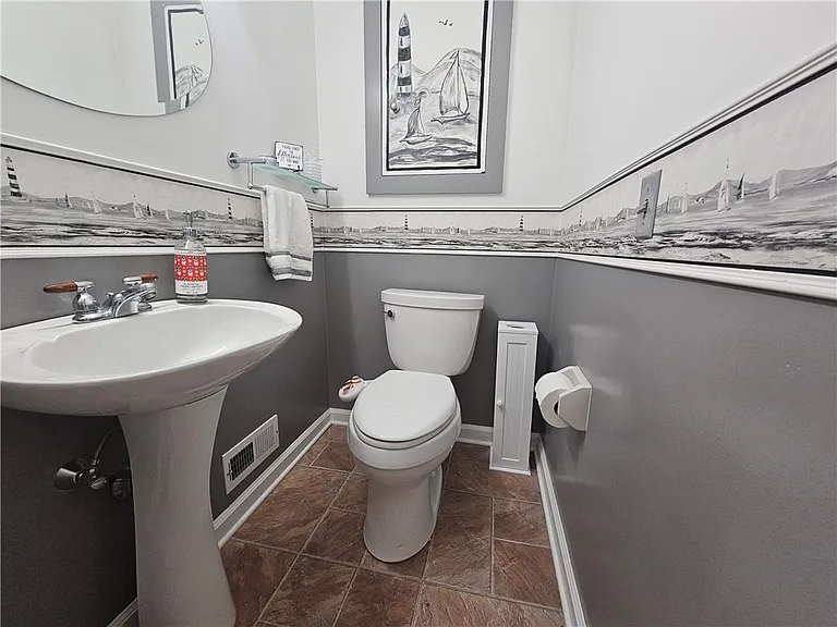 50 Greenview Dr — Photo 19