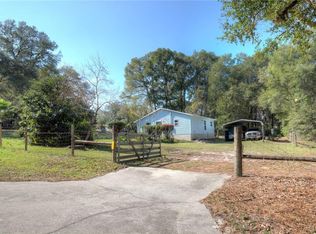 19921 Magnolia Rd, Altoona, FL 32702