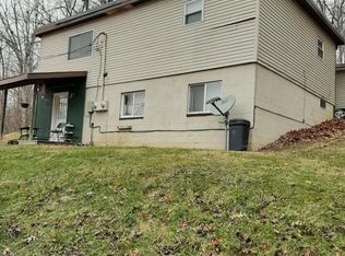 8880 Elliotsville Rd, Athens, OH 45701