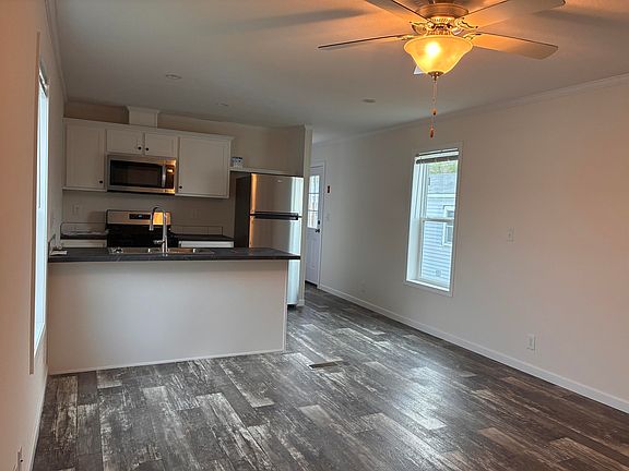 3rd image of 33 Black Bear Road