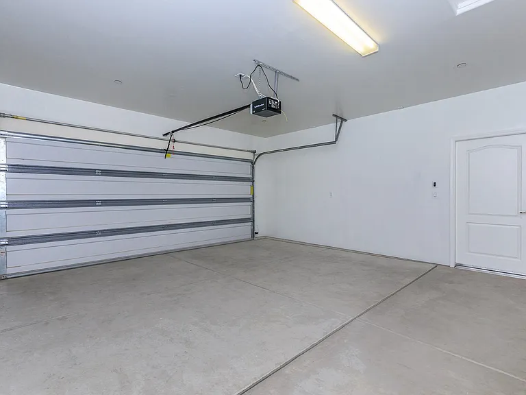 Mira Sol Gardens Rental Homes — Photo 19