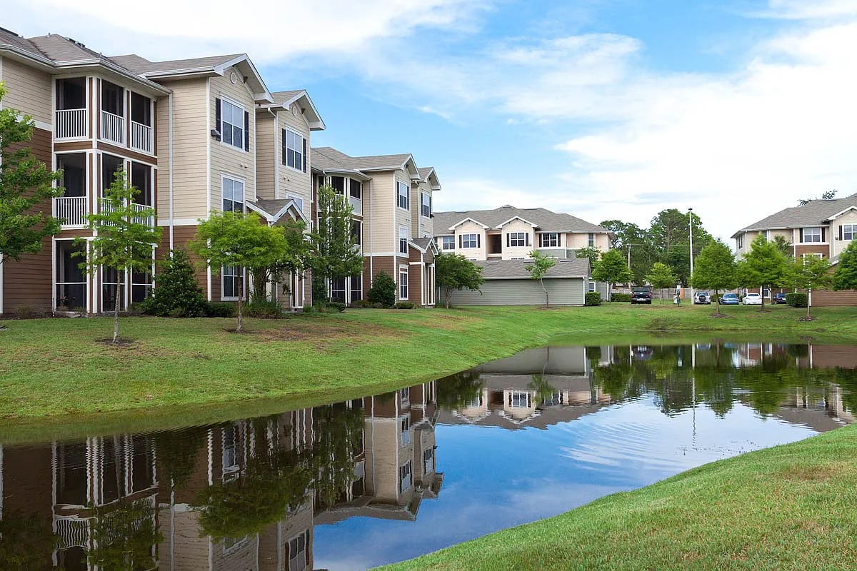 Cypress Pointe — Photo 1