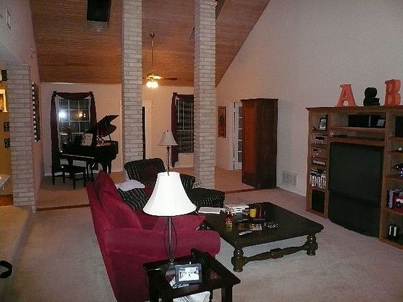 20  ft ceiling in the Living Room