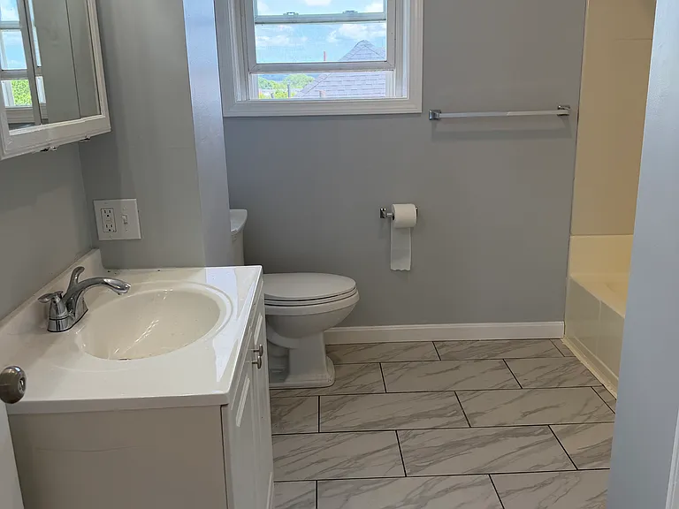 1494 Rodman St #3EAST — Photo 11