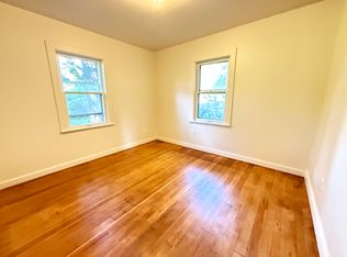 11837 SE Reedway St, Portland, OR 97266