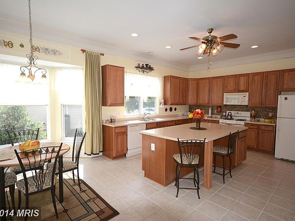 5th image of 9229 Falling Water Dr