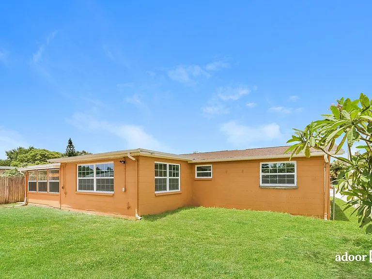 5226 Sparrow Dr — Photo 15