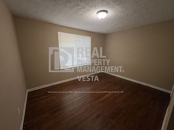 4th image of 2140 Ingleside Ave APT J8