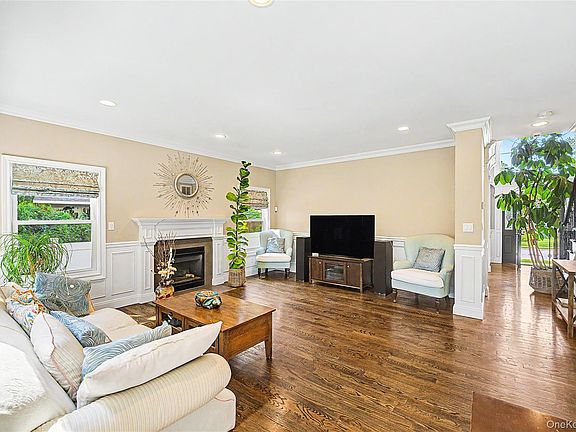 3rd image of 62 Georgia Drive