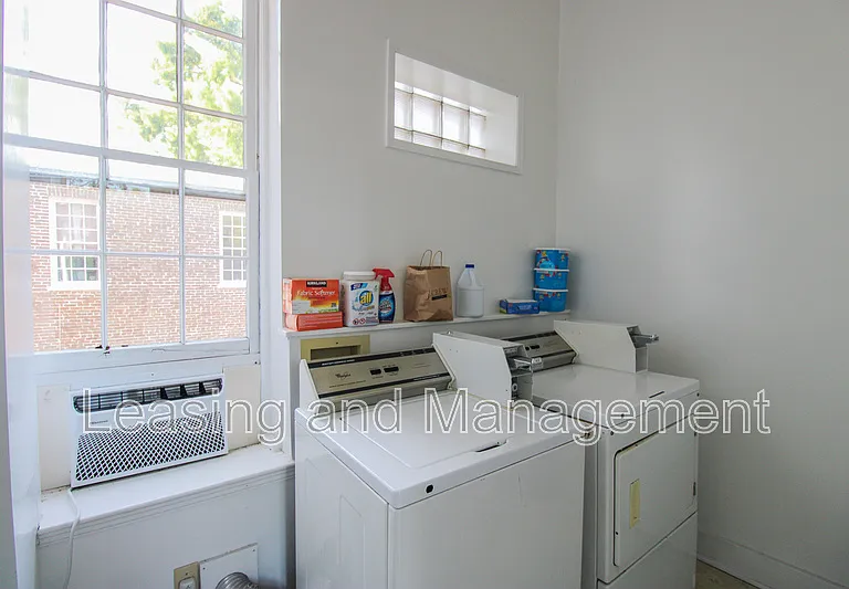 23 Archdale St #E — Photo 9
