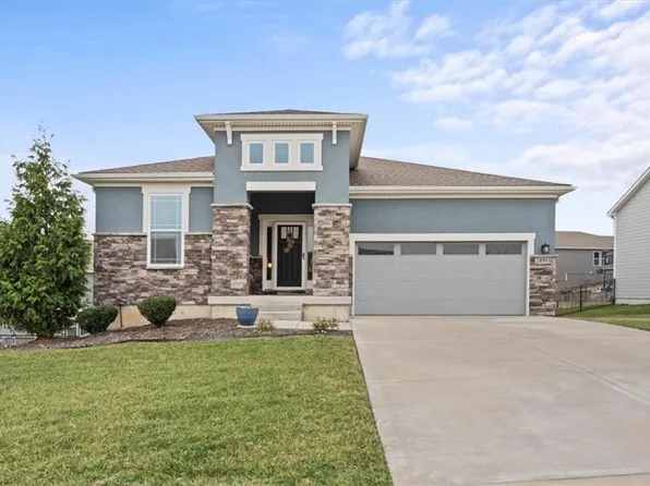 24993 W 144th St, Olathe, KS 66061