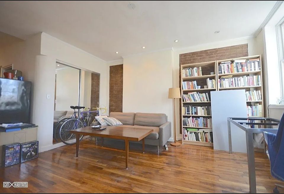 1st image of 42 S Oxford St APT 10