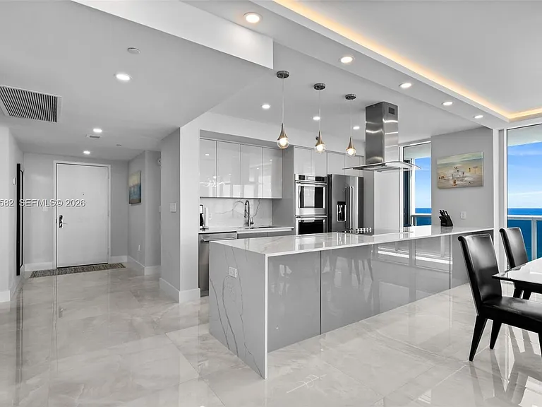 1830 S Ocean Dr #1002 — Photo 5