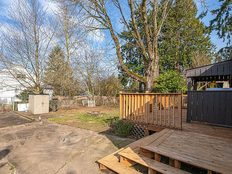 3033 N Halleck St — Photo 5