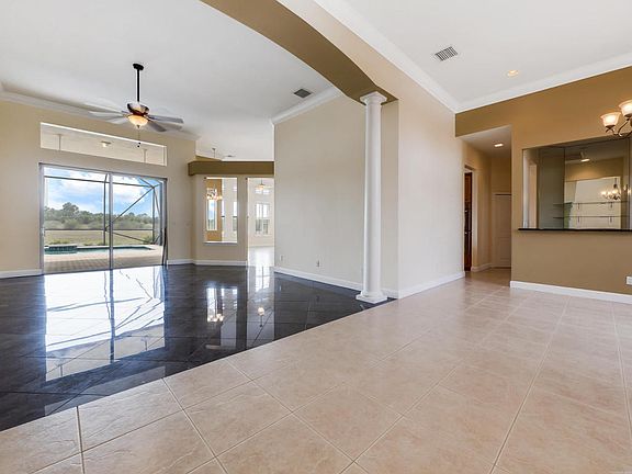 3rd image of 919 SW Grand Reserve Blvd