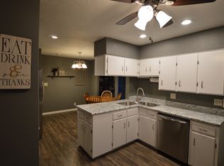 4013 E 27th St, Des Moines, IA 50317