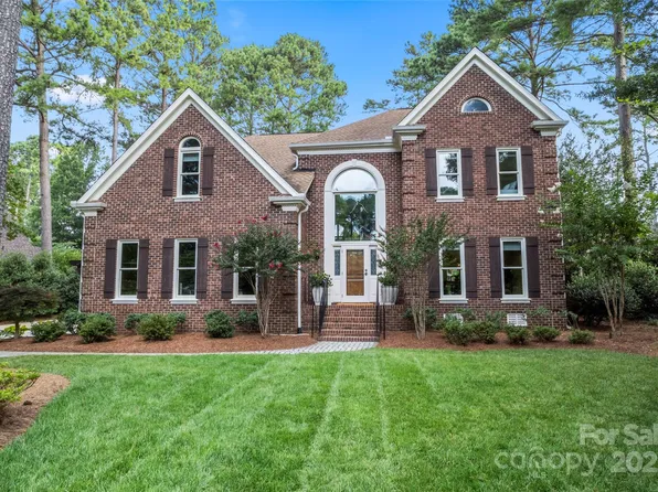 19245 Stableford Ln, Cornelius, NC 28031