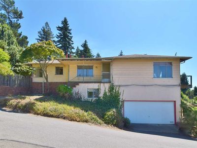 6721 Woodland Pl, Oakland, CA, 94611