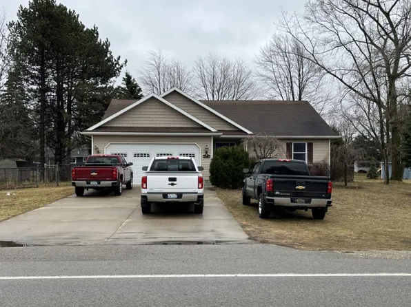 28 N Barrie Rd, Bad Axe, MI 48413