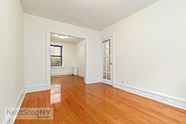 Rented by NextStopNY | media 23