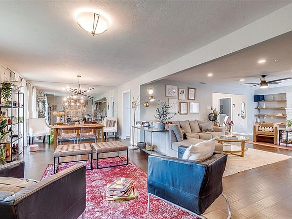 2nd image of 8044 Woodhue Cir