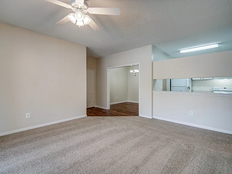 Bristol Park Apartment Homes — Photo 64