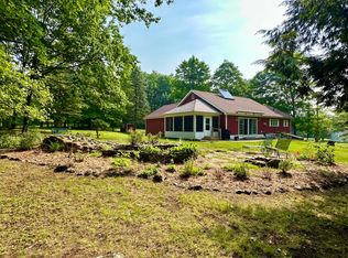 26 Dougan Ln, Elizabethtown, NY 12932