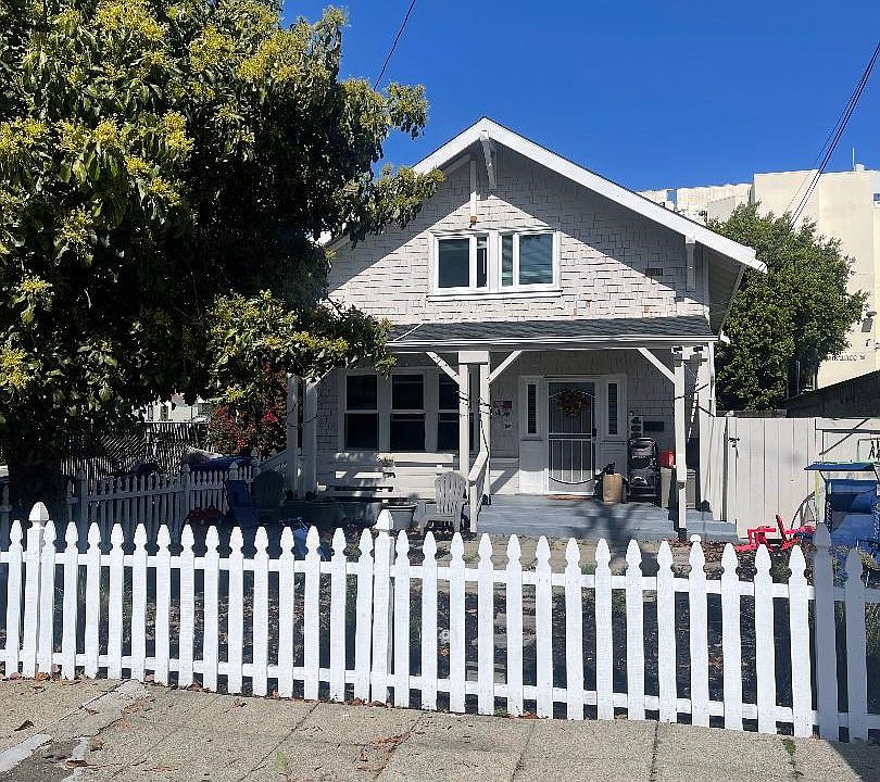 1st image of 438 Joaquin Ave