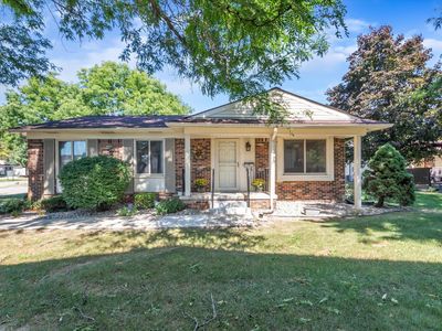 2948 Roundtree Dr, Troy, MI, 48083