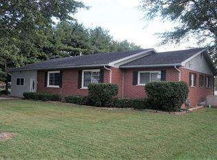 500 E Plum St, Haubstadt, IN 47639
