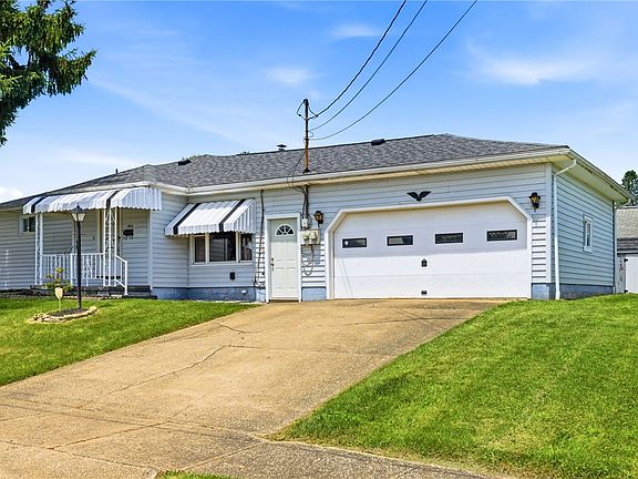 2nd image of 1003 Hazel St