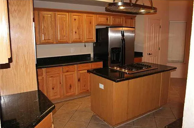 443 Emerald Shore Ln — Photo 6