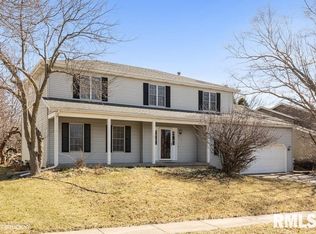 4705 Lindbergh Dr, Bettendorf, IA 52722
