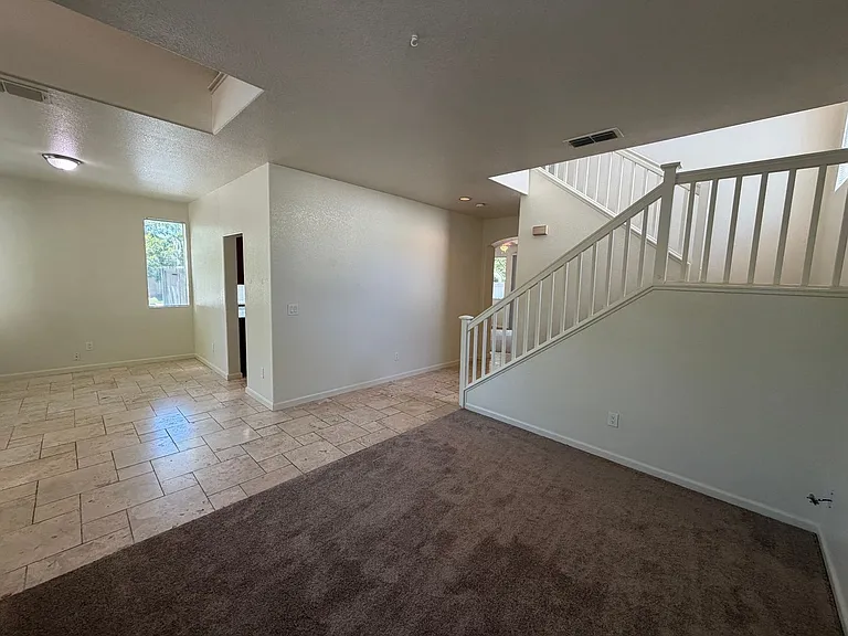 2821 Babson Dr — Photo 7
