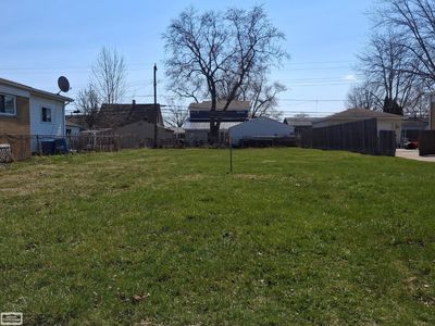 22810 Garfield St, Saint Clair Shores, MI, 48082