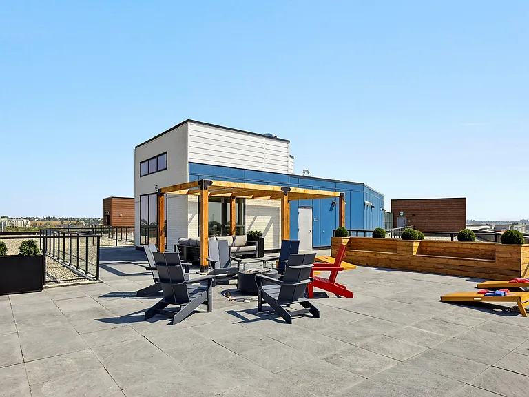 1001 8th St SE — Photo 32