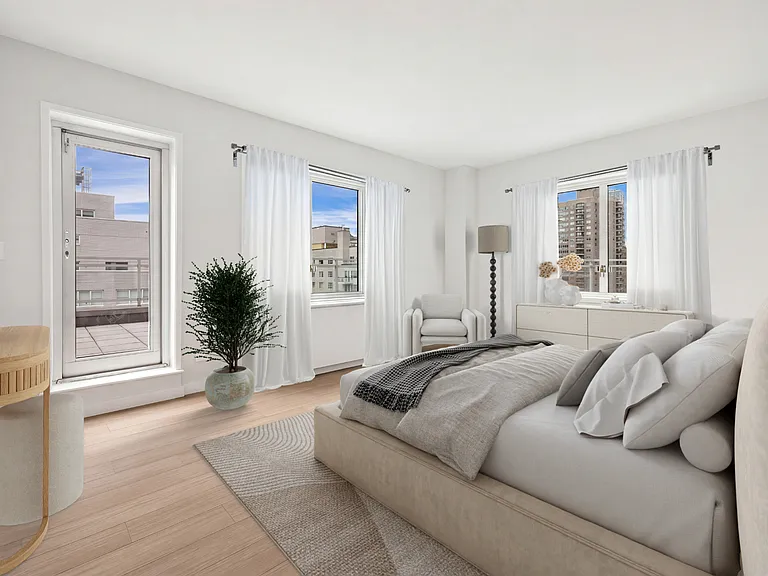 165 E 66th St #19A — Photo 12