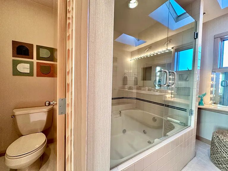 Salishan Dr — Photo 13