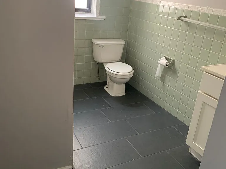 280 Hawthorne Ave — Photo 5