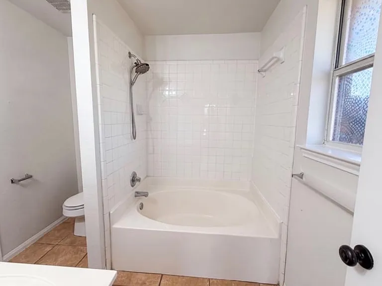 507 Abu Bakar Dr — Photo 7