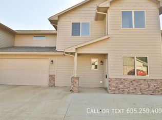 1101 Legendary Dr #B, Harrisburg, SD 57032